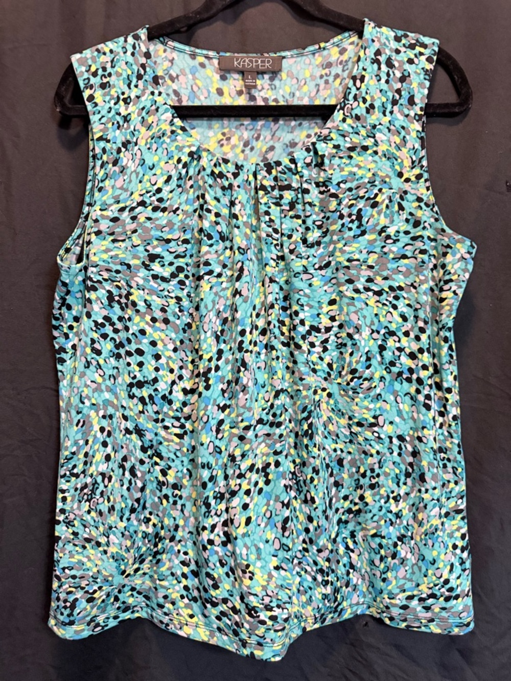 Kasper Aqua, Black and Yellow Multi-Spot Pleated Sleeveless Camisole